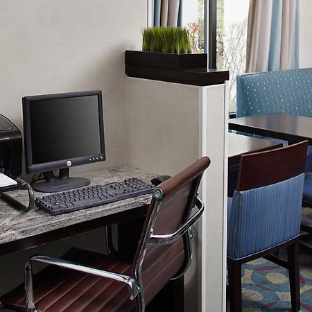 Springhill Suites Manchester-Boston Regional Airport Экстерьер фото
