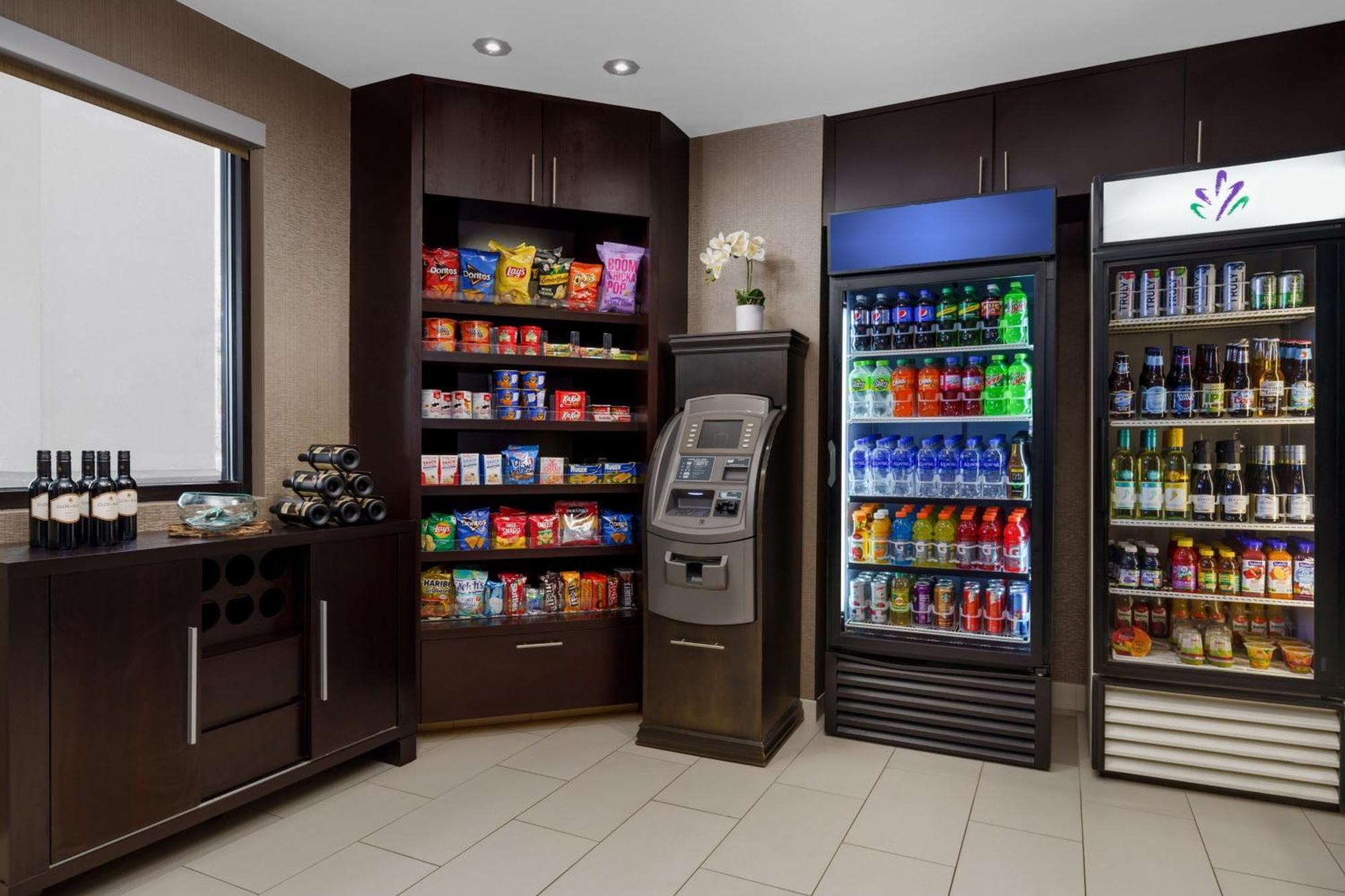 Springhill Suites Manchester-Boston Regional Airport Экстерьер фото