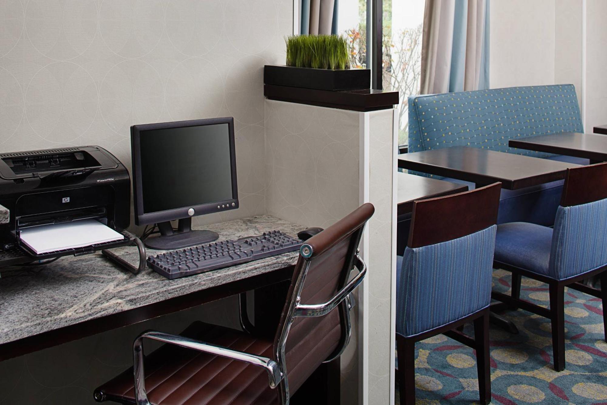 Springhill Suites Manchester-Boston Regional Airport Экстерьер фото