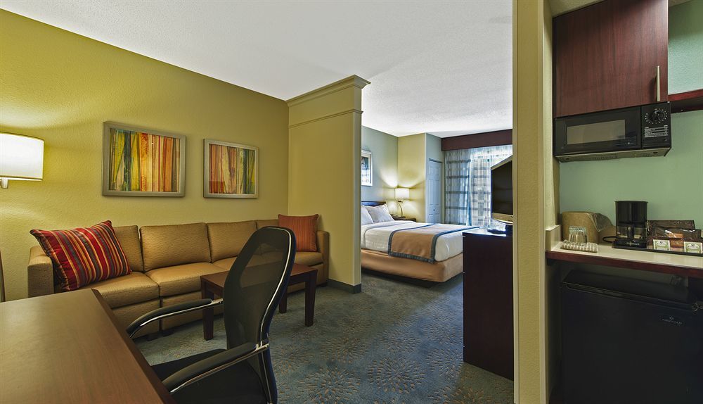 Springhill Suites Manchester-Boston Regional Airport Экстерьер фото