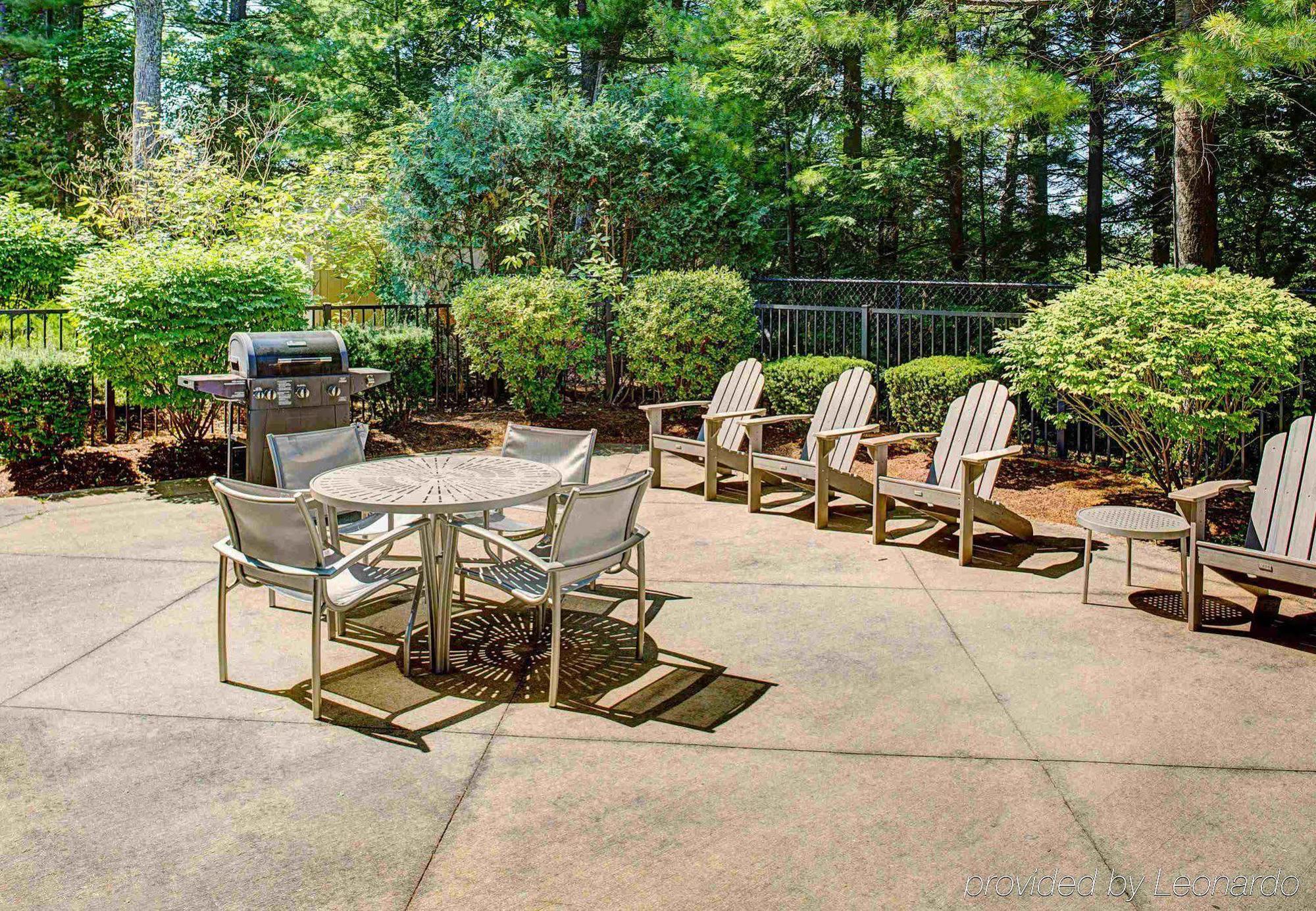 Springhill Suites Manchester-Boston Regional Airport Экстерьер фото