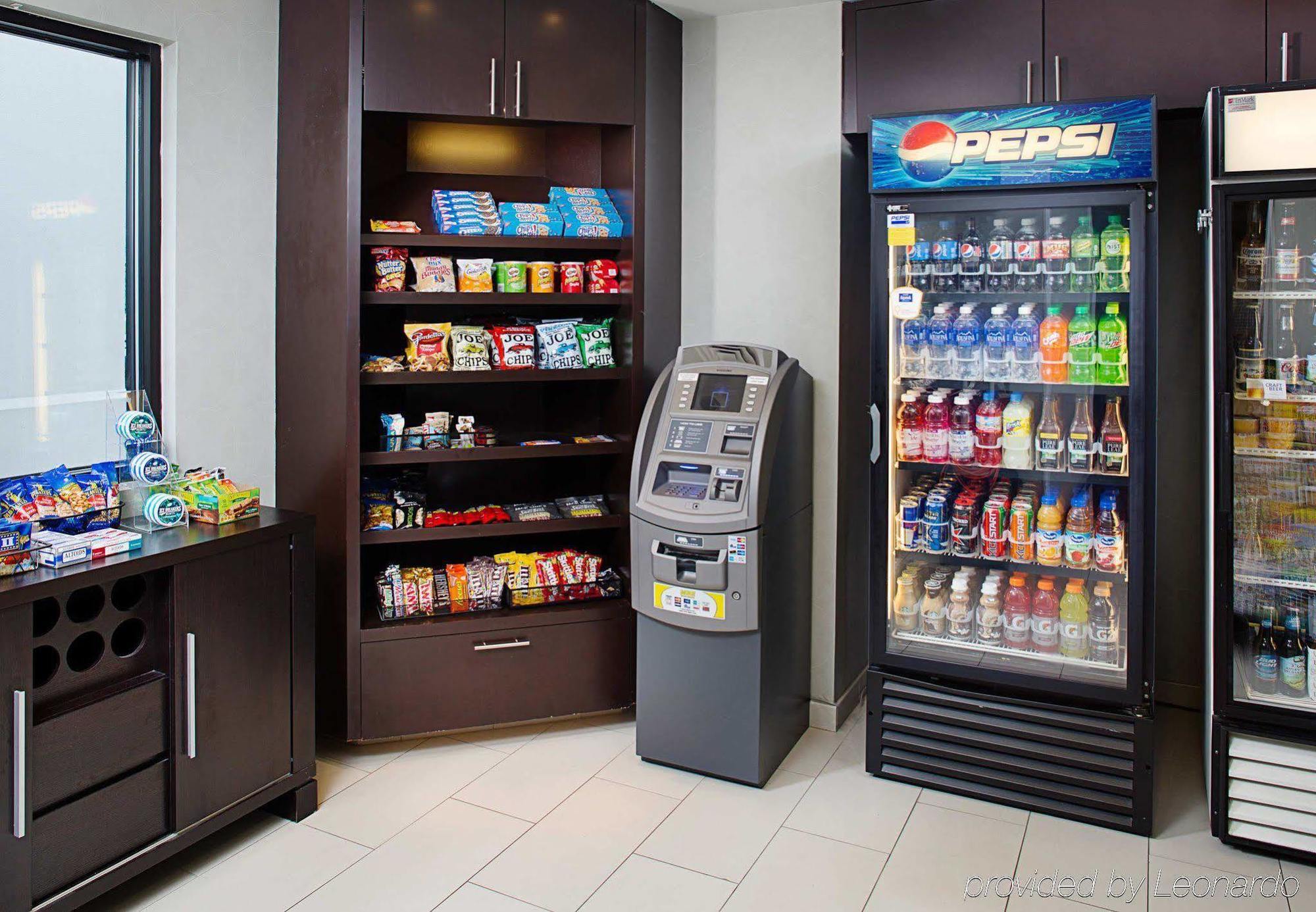 Springhill Suites Manchester-Boston Regional Airport Экстерьер фото