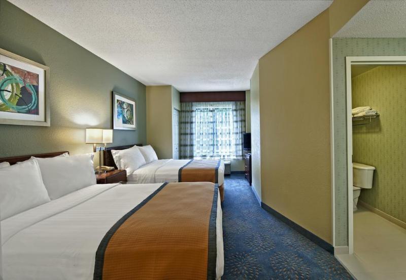 Springhill Suites Manchester-Boston Regional Airport Экстерьер фото